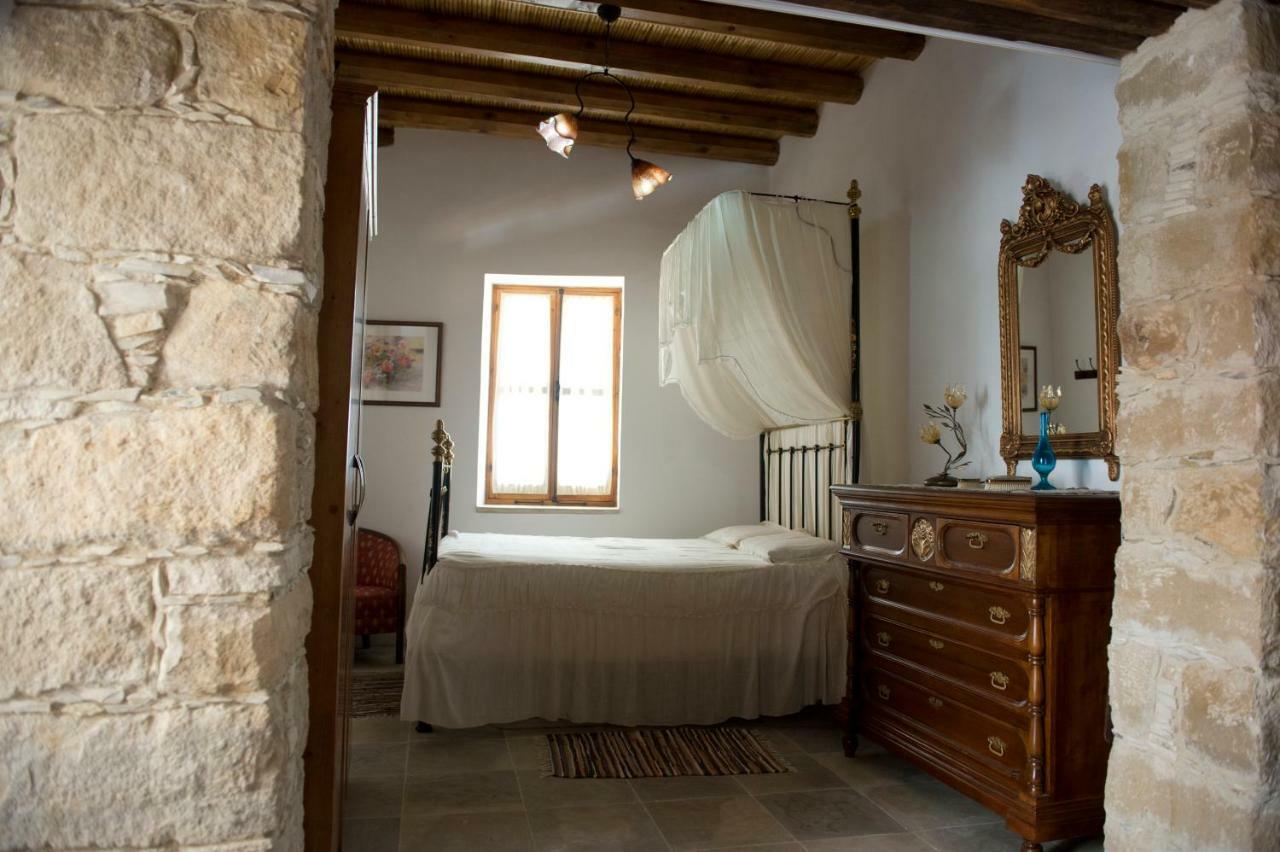 Hotel Magdalene'S House Skarinou Exteriér fotografie